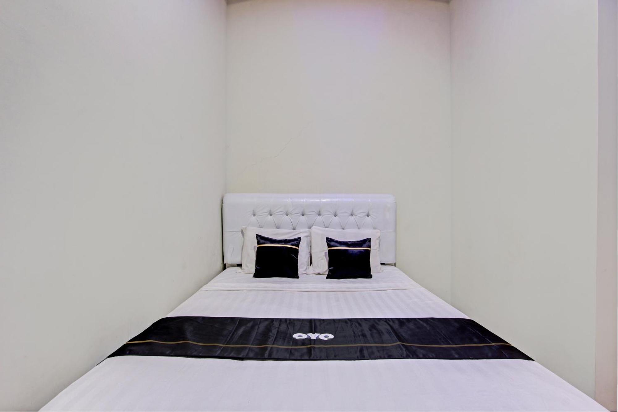 Hotel Capital O 93244 Angkasa 3*