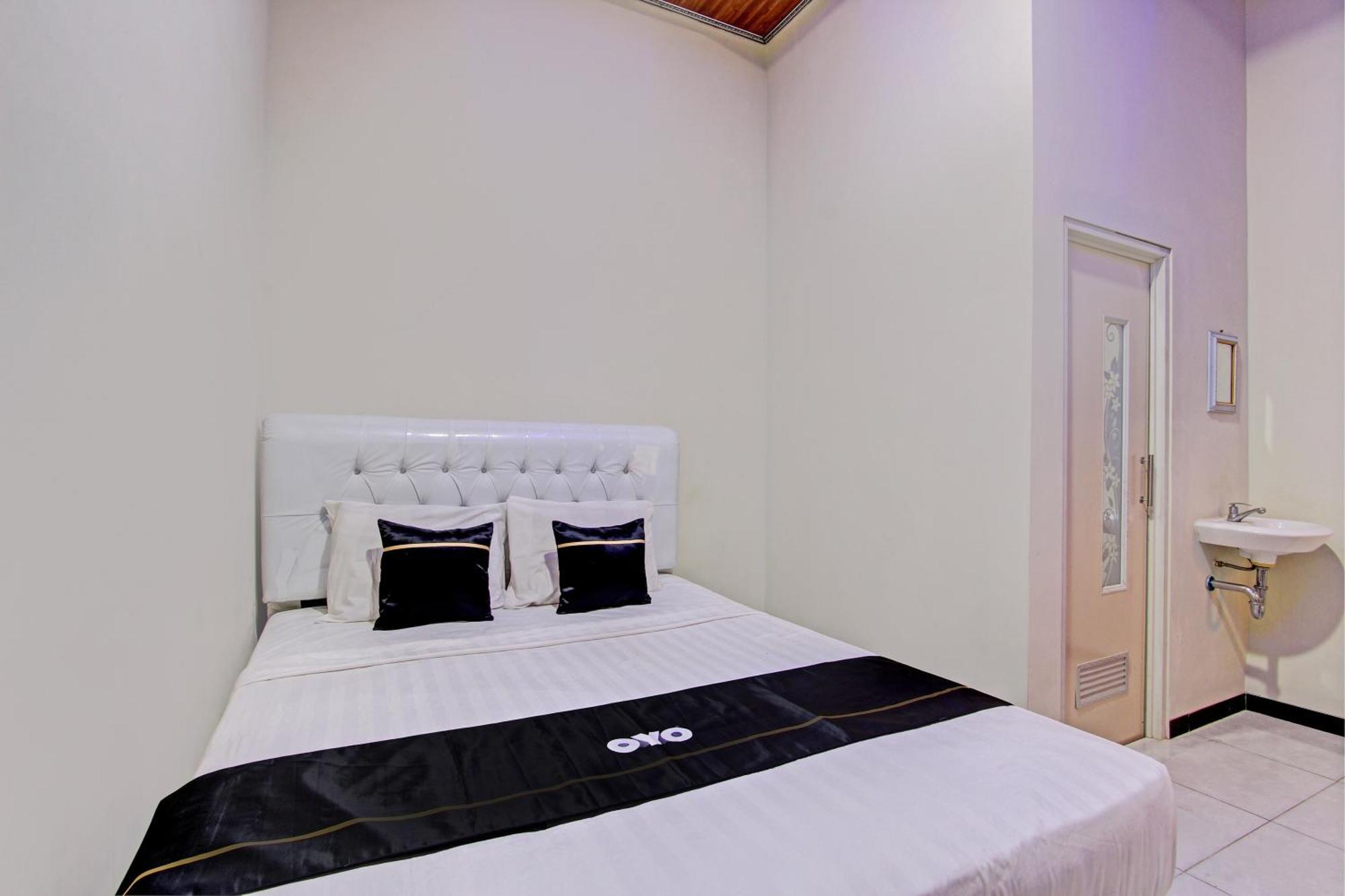 Capital O 93244 Angkasa Hotel