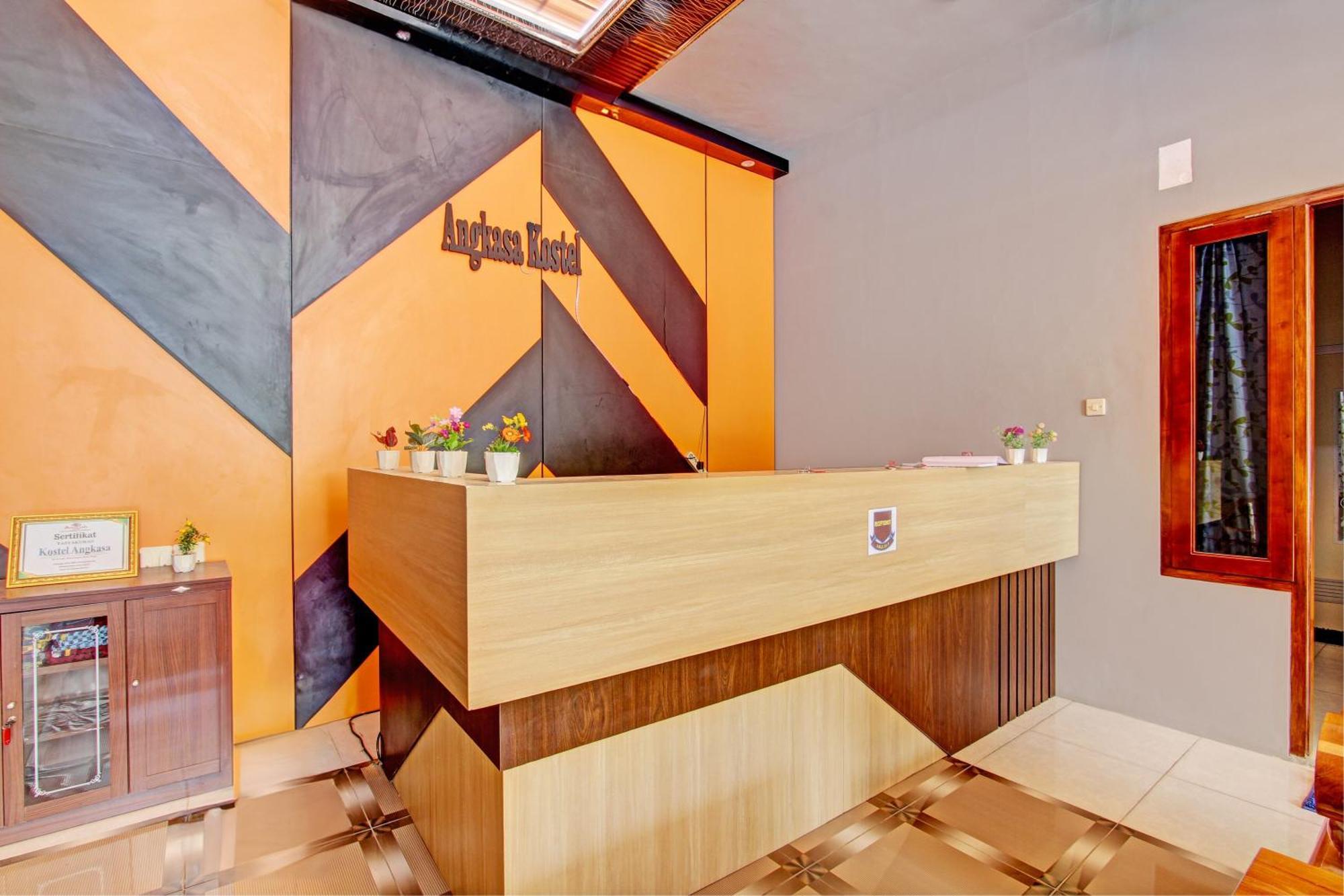 Capital O 93244 Angkasa Hotel 3*